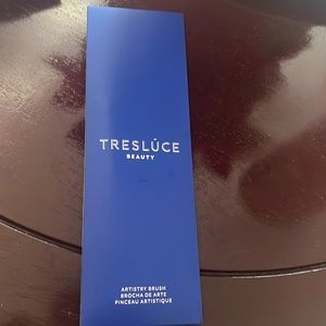 Brand new tresluce beauty brush